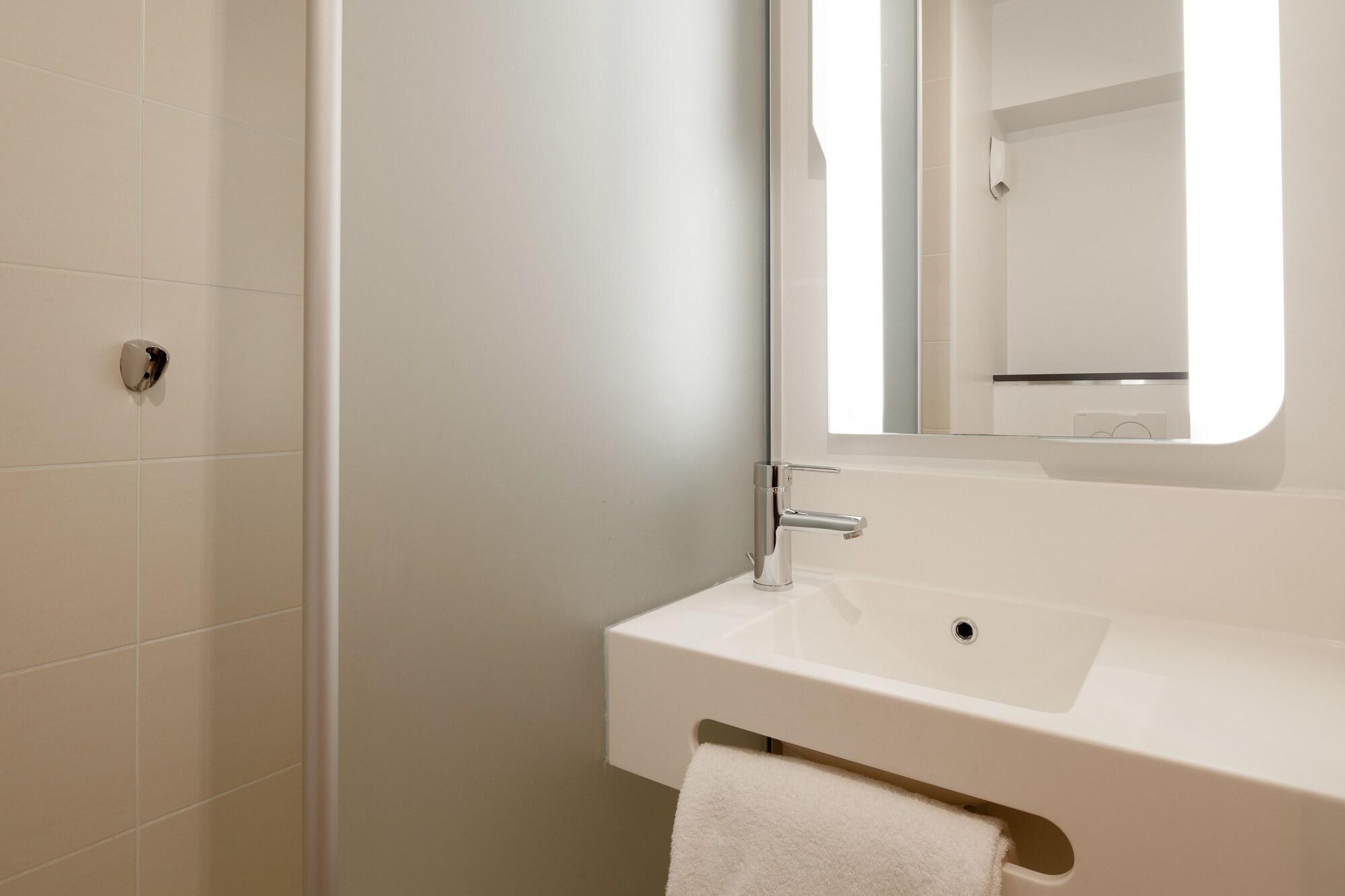 B&B Hotel Cergy Saint Christophe 外观 照片